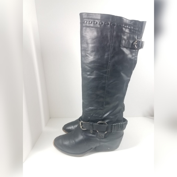 Two Lips Black Knee High Heeled Boots - Picture 3 of 13